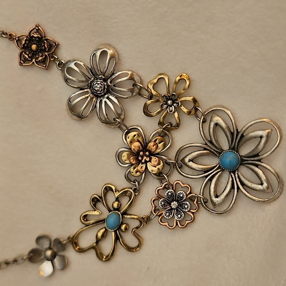 Vintage Mixed Metal Flower Cluster Bib Chain Necklace - Picture 2 of 6